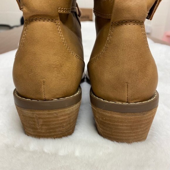 American Eagle‎ Chunky Heel Ankle Boots Lace Up Sweater Top, size 9 - Picture 10 of 13